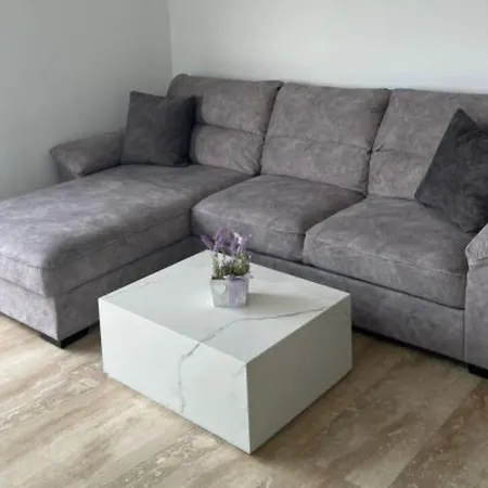 Willa Marija Podstrana